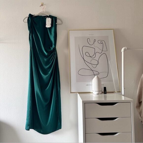 NWT ZARA SATIN-FINISH DRESS WITH DRAPED DETAIL - Picture 9 of 10